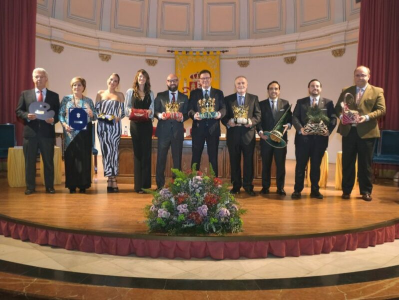 Los Reyes Magos y su Cortejo Real se proclaman portadores de la ilusión en Capitanía General  