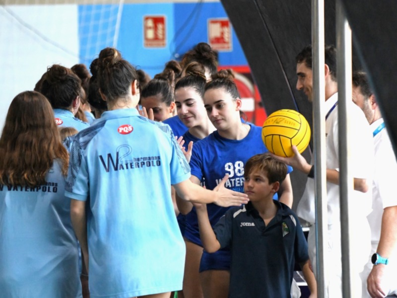 El Club Waterpolo Dos Hermanas PQS se resetea en tierras navarras
