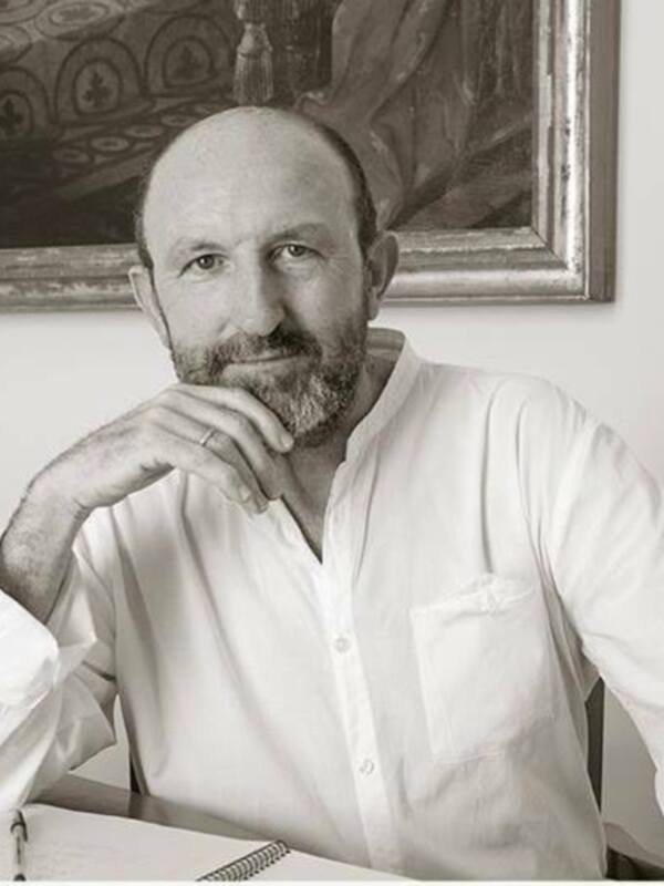 Francisco Correal, conferencia sobre Semana Santa y futbol en el Colegio Notarial de Andalucia el próximo jueves 21 