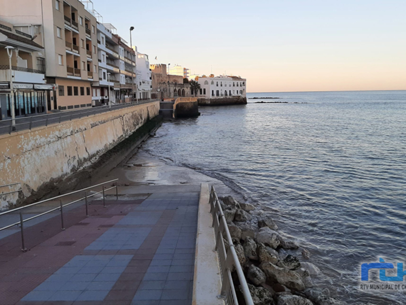 El Ministerio para la Transición Ecológica anuncia una inversión en reparar los daños en un tramo del litoral de Chipiona 