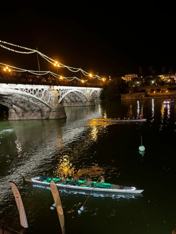 Celebrada la octava edición de la Regata Nocturna de Triana