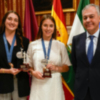 El alcalde de Sevilla recibe en el Ayuntamiento a las medallistas olímpicas en natación artística Alisa Ozhogina y Marina García