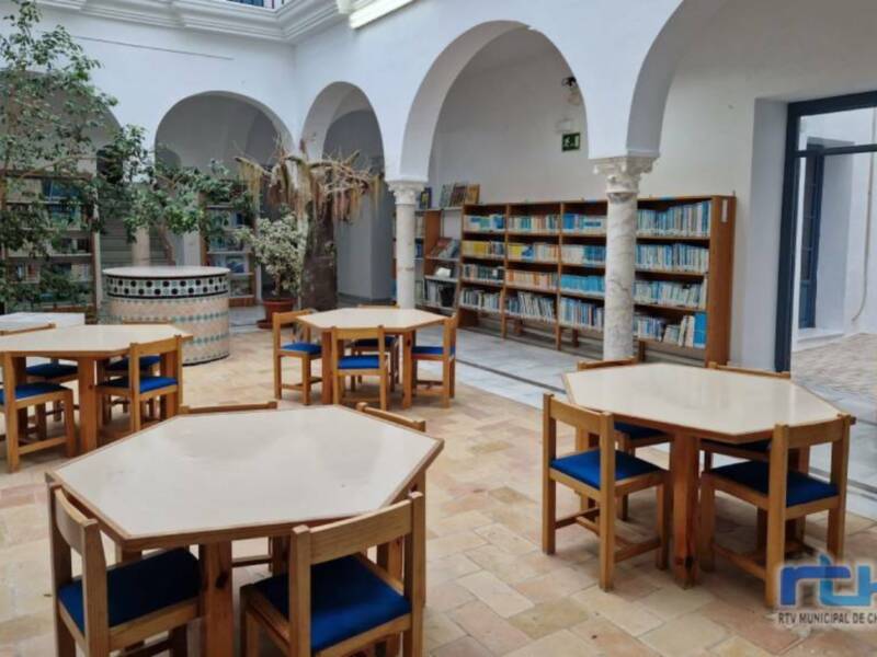 La biblioteca municipal de Chipiona ya permite desde hoy el acceso a salas tras el fin de las obras de mejora de la instalación