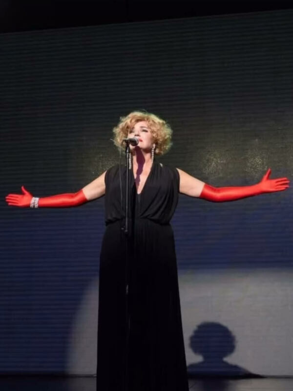 El emotivo homenaje a Marisa Paredes interpretado por Paz de Alarcón