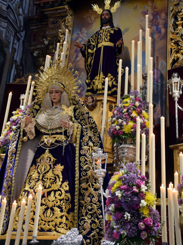 La Virgen del Rocío, distinguida con el Ancla de Oro en honor a su Coronación Canónica