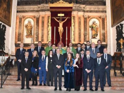 Los miembros de la nueva Junta de Gobierno, encabezada por el Hermano Mayor D. Antonio Villalba Rincón, tomaron posesión de sus cargos