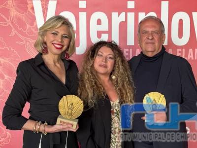 Marina Bernal premiada en la Pasarela Flamenca VejerinLove de Vejer