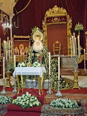  Alcalá del Río se prepara para el Solemne Septenario de Dolores en la Parroquia de Santa María de la Asunción