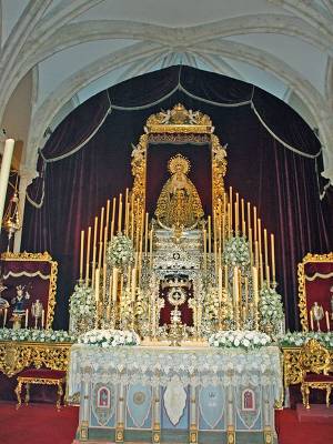 Culto y tradición se funden en el Septenario de la Hermandad de la Soledad en Alcalá del Río 