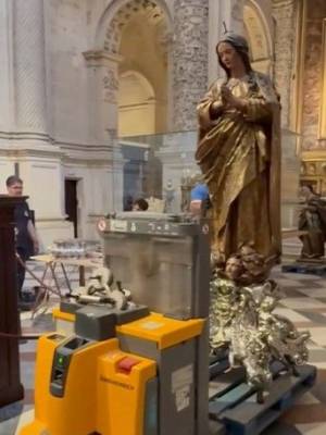 La Catedral de Sevilla culmina los preparativos para la solemnidad del Corpus Christi