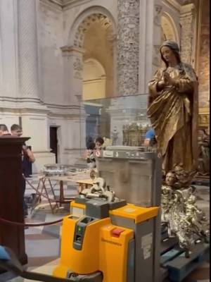 Así se prepara la Catedral de Sevilla para la procesión del Corpus Christi
