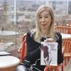 Una novela explora la soledad no deseada, el abuso de poder y la explotación de mujeres