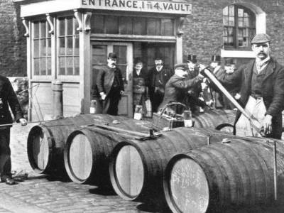 La creación de una marca propia en "Jerez, Xeres, Sherry, historia de una fusión"