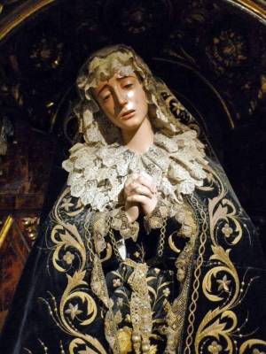  Nuestra Señora de los Dolores, memoria de fe y esperanza al pie de la Cruz en la Catedral de Sevilla 