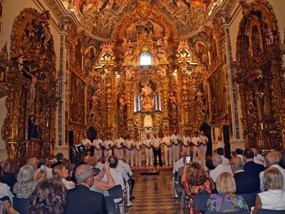 La Hermandad Mareantes del Sur renueva en San Telmo la tradición marinera de Nuestra Señora del Buen Aire 