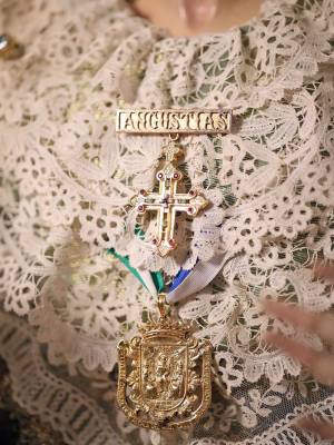  La Virgen de las Angustias de Alcalá del Río conmemora el LV aniversario de su Coronación con un ajuar de excepcional riqueza 