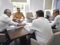 Reunión entre el alcalde de Los Palacios y Villafranca y el vicepresidente del Consorcio del Huesna.