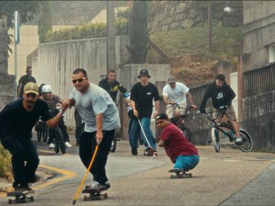 Fotograma del documental «Beauty», de Edu Muñoz y José del Corral, rodado en Vigo en torno al skate y el BMX.